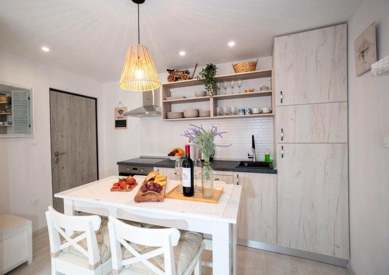 New Cozy Apartment - Center Of Old Town Omiš Buitenkant foto
