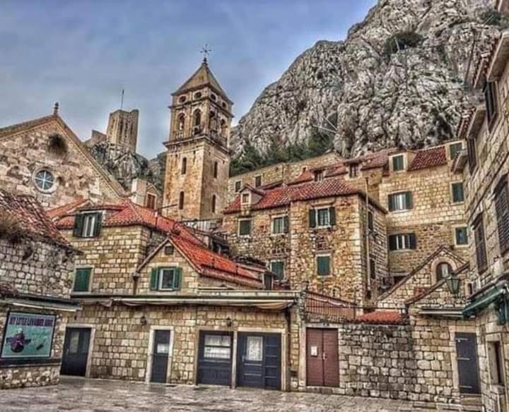New Cozy Apartment - Center Of Old Town Omiš Buitenkant foto
